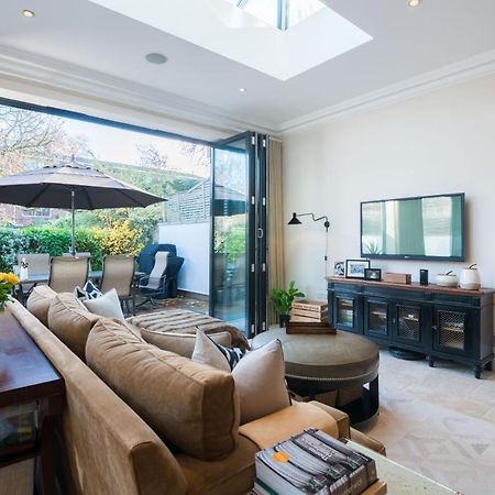 Breathtaking Putney Home With Gorgeous Garden Richmond  Buitenkant foto