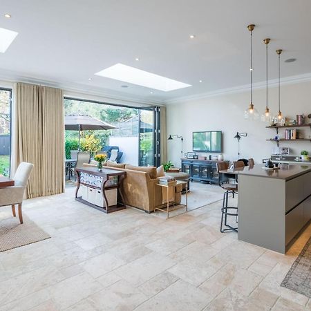 Breathtaking Putney Home With Gorgeous Garden Richmond  Buitenkant foto