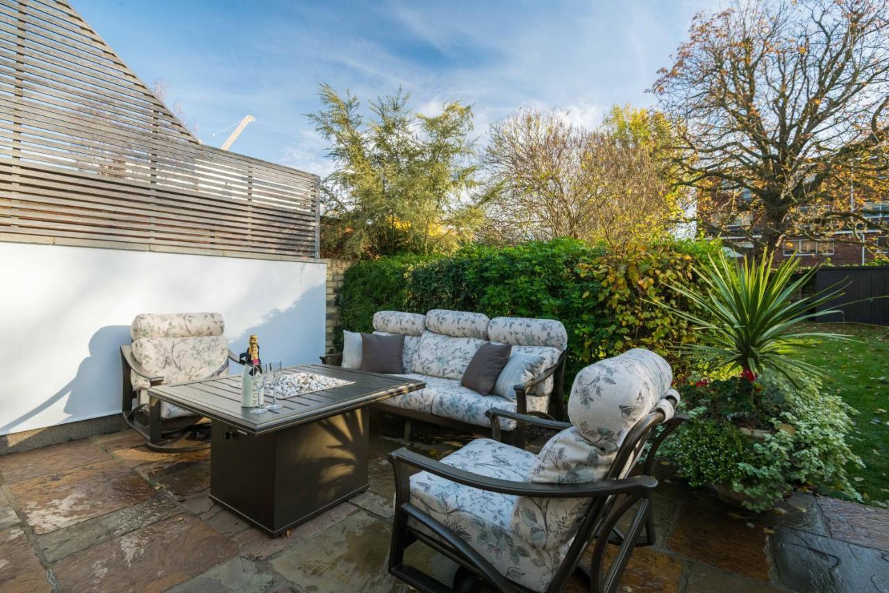 Breathtaking Putney Home With Gorgeous Garden Richmond  Buitenkant foto