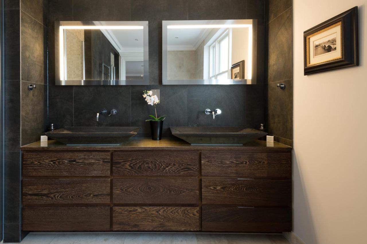 Breathtaking Putney Home With Gorgeous Garden Richmond  Buitenkant foto