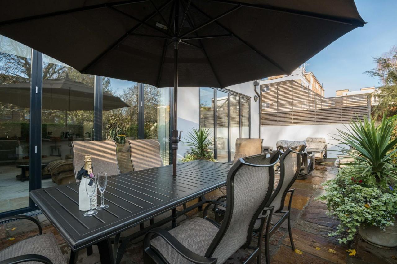 Breathtaking Putney Home With Gorgeous Garden Richmond  Buitenkant foto