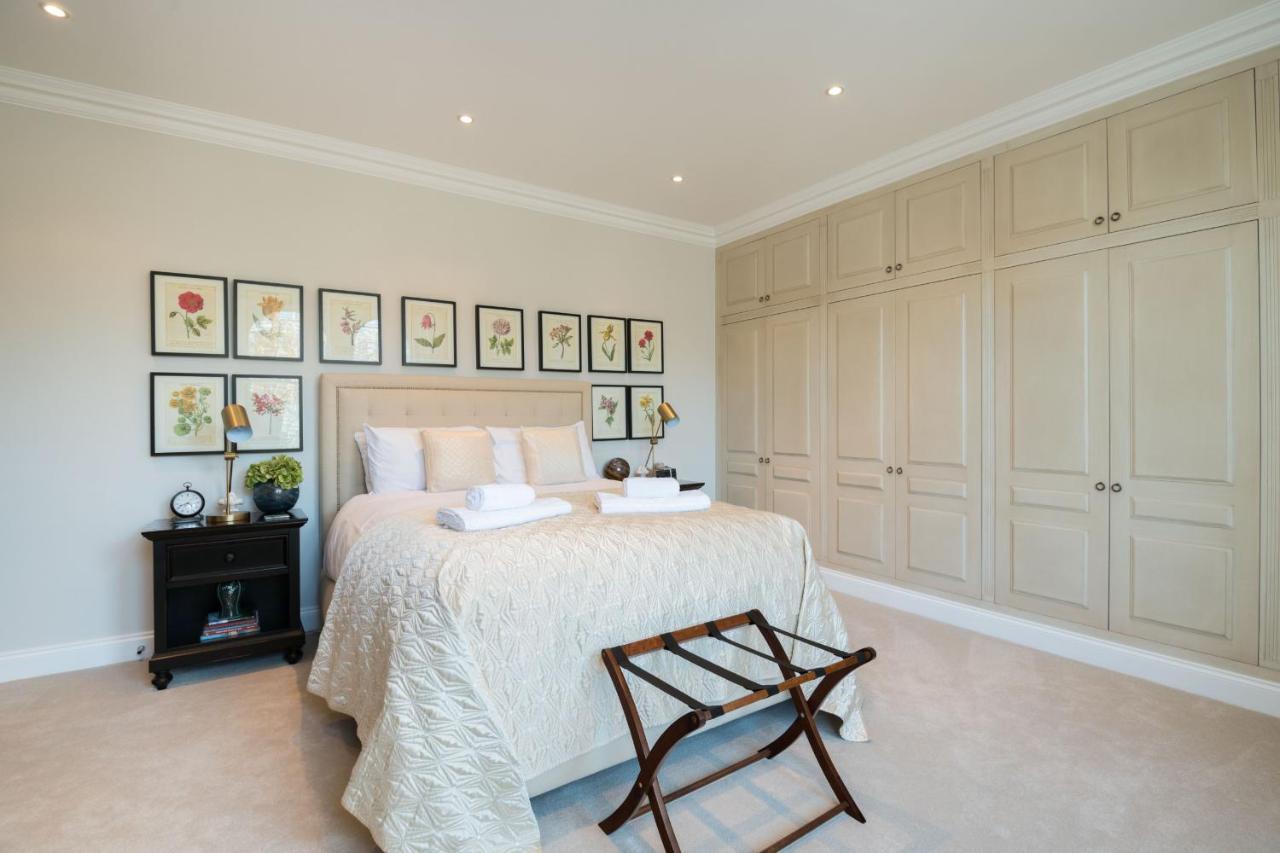 Breathtaking Putney Home With Gorgeous Garden Richmond  Buitenkant foto
