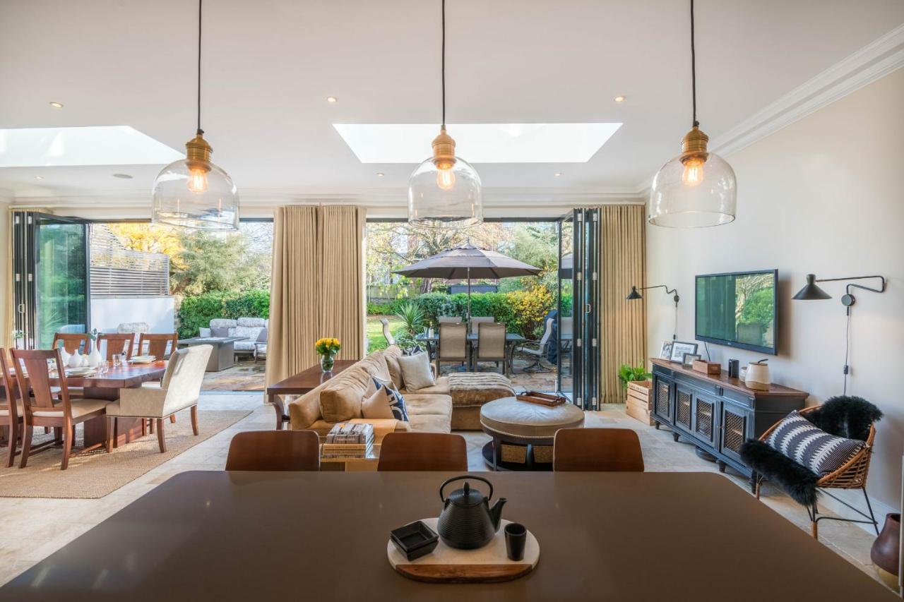 Breathtaking Putney Home With Gorgeous Garden Richmond  Buitenkant foto