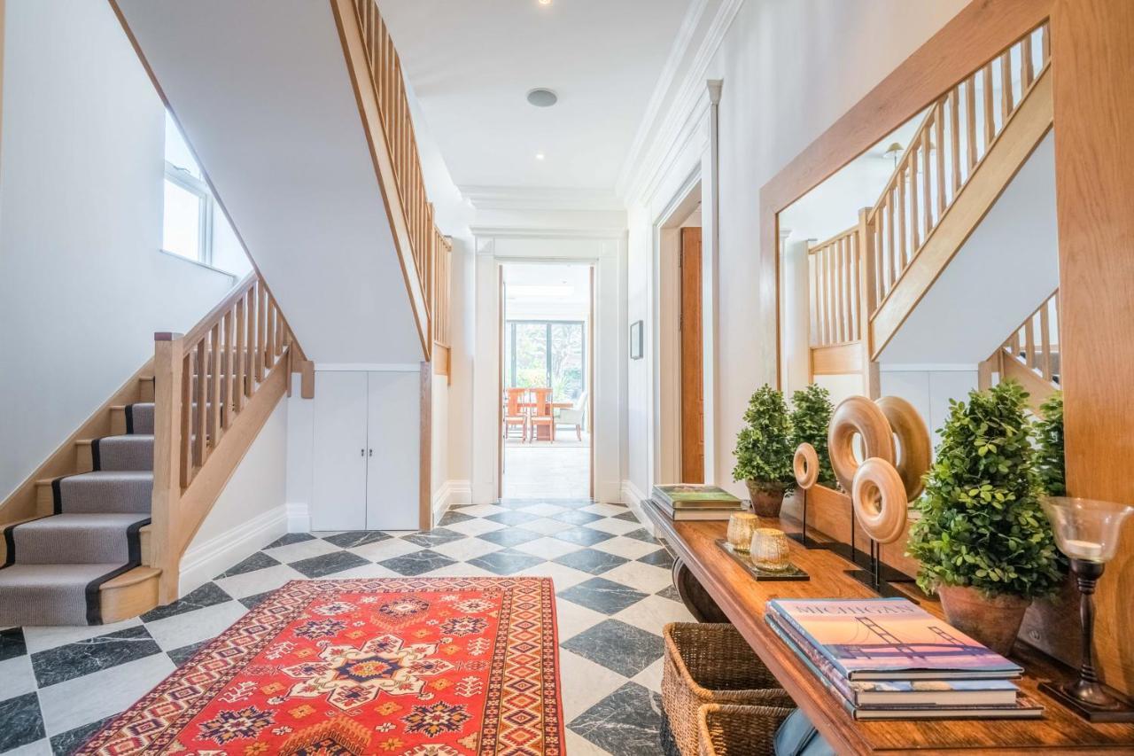 Breathtaking Putney Home With Gorgeous Garden Richmond  Buitenkant foto